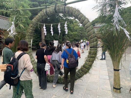 鎌倉ぼんぼり祭り　茅の輪